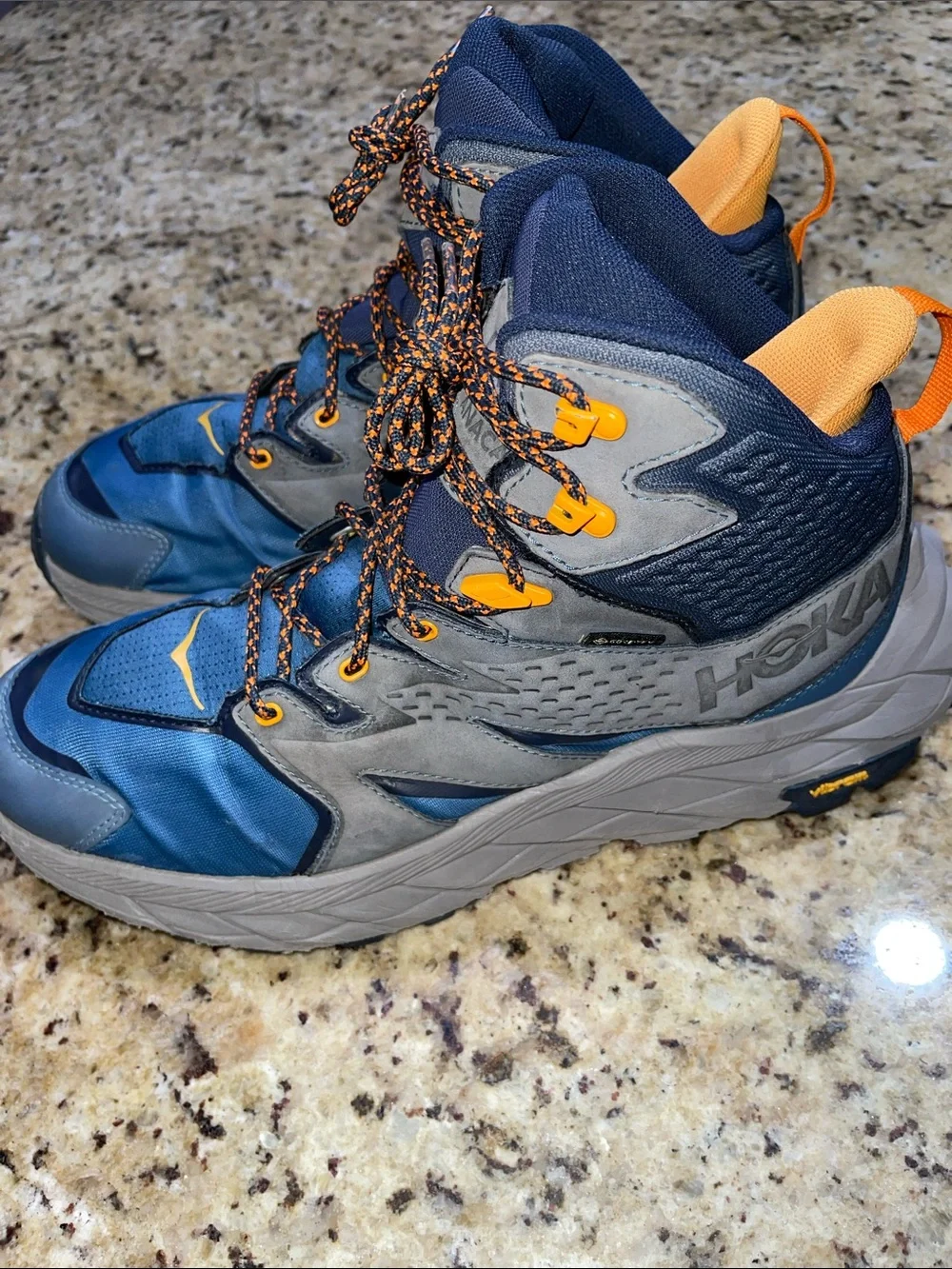Hoka Anacapa Mid GTX